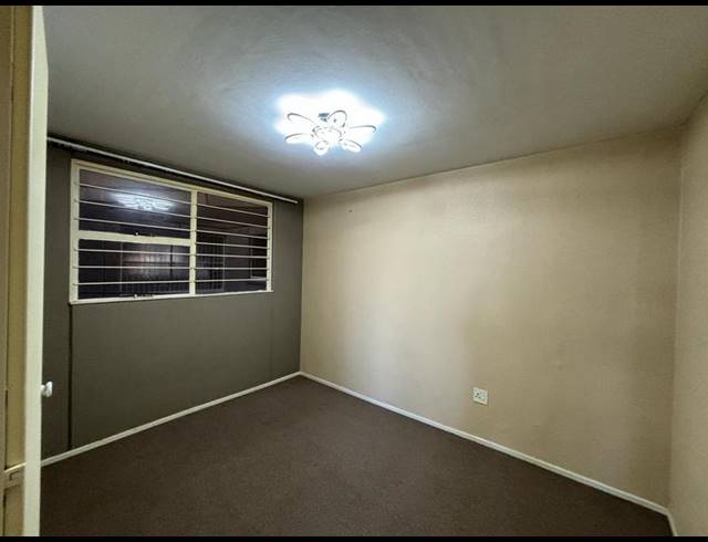 2 BEDROOM APARTMENT FOR SALE IN PRIMROSE HILL